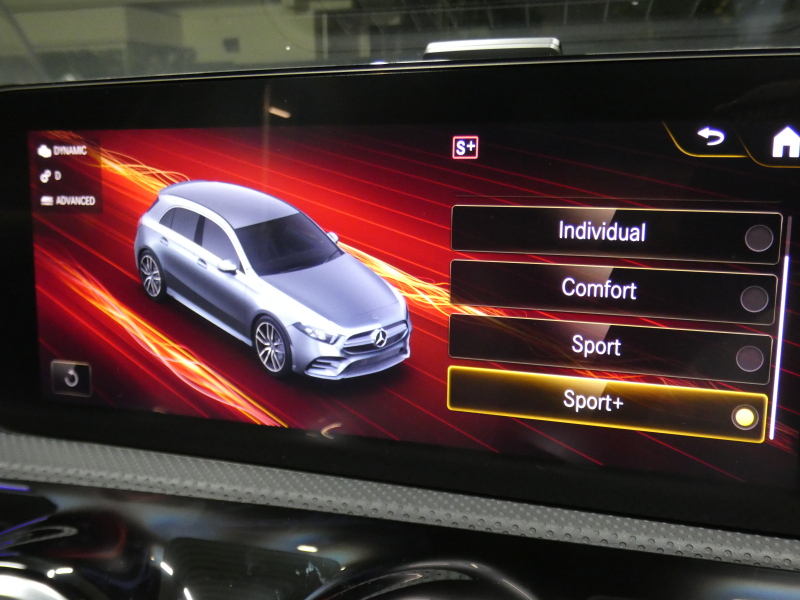 AMG Aクラス A35 4MATIC AMGｱﾄﾞﾊﾞﾝｽﾄﾞ&ﾅﾋﾞｹﾞｰｼｮﾝ&ﾚｰﾀﾞｰｾｰﾌﾃｨPKG　meｺﾈｸﾄ AMGﾊﾟﾌｫｰﾏﾝｽｽﾃｱﾘﾝｸﾞ&ｽｲｯﾁ AMGｴｱﾛ 18ｲﾝﾁAW 灰黒革 ﾊﾟﾉﾗﾏｻﾝﾙｰﾌ MBUXﾅﾋﾞ 360ｶﾒﾗ ﾍｯﾄﾞｱｯﾌﾟD 液晶ﾒｰﾀｰ 純正ﾄﾞﾗﾚｺ LEDﾍｯﾄﾞﾗｲﾄ　2年保証付