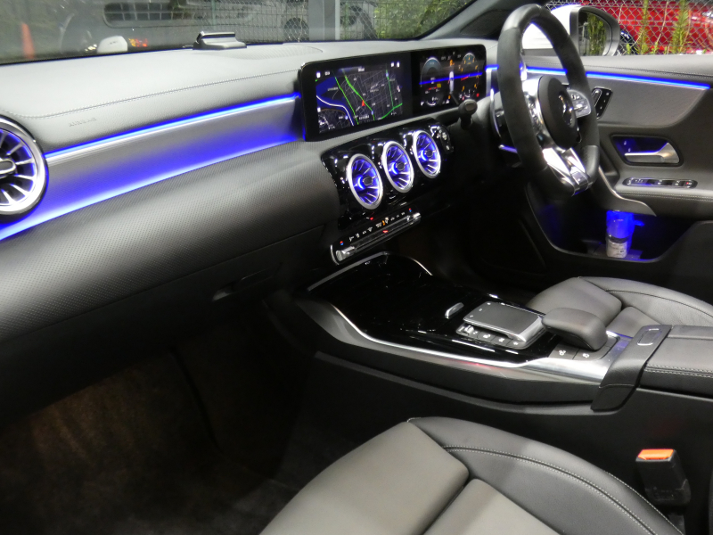 AMG Aクラス A35 4MATIC AMGｱﾄﾞﾊﾞﾝｽﾄﾞ&ﾅﾋﾞｹﾞｰｼｮﾝ&ﾚｰﾀﾞｰｾｰﾌﾃｨPKG　meｺﾈｸﾄ AMGﾊﾟﾌｫｰﾏﾝｽｽﾃｱﾘﾝｸﾞ&ｽｲｯﾁ AMGｴｱﾛ 18ｲﾝﾁAW 灰黒革 ﾊﾟﾉﾗﾏｻﾝﾙｰﾌ MBUXﾅﾋﾞ 360ｶﾒﾗ ﾍｯﾄﾞｱｯﾌﾟD 液晶ﾒｰﾀｰ 純正ﾄﾞﾗﾚｺ LEDﾍｯﾄﾞﾗｲﾄ　2年保証付