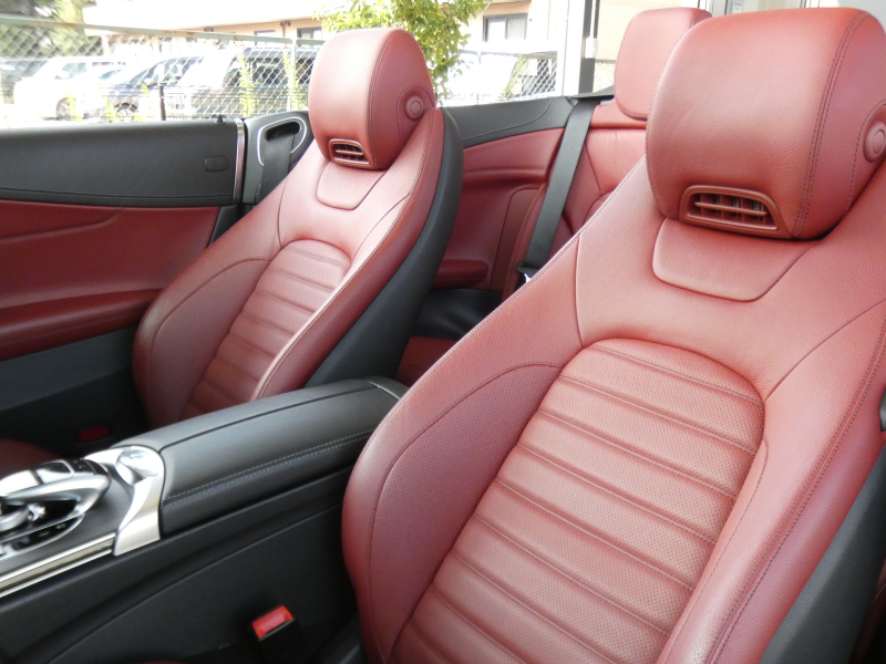 AMG Cクラス C43 4MATIC ｶﾌﾞﾘｵﾚ ﾚｰﾀﾞｰｾｰﾌﾃｨPKG　後期 390ps meｺﾈｸﾄ 社外ｴｸﾞｿﾞｰｽﾄ 赤本革 赤幌 HDDﾅﾋﾞ 地ﾃﾞｼﾞ Appleｶｰﾌﾟﾚｲ ﾍｯﾄﾞｱｯﾌﾟD Burmester ﾏﾙﾁﾋﾞｰﾑLEDﾍｯﾄﾞﾗｲﾄ ｱﾝﾋﾞｴﾝﾄｴｱｱｳﾄﾚｯﾄ　2年保証付