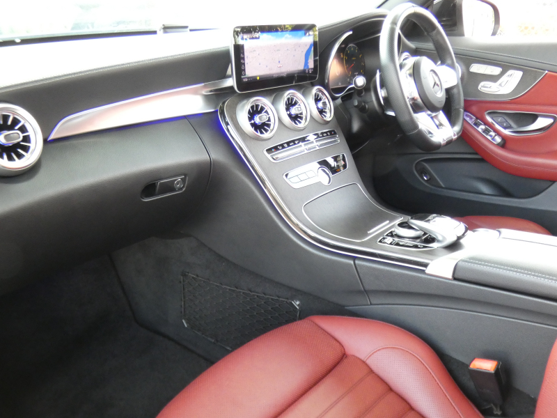 AMG Cクラス C43 4MATIC ｶﾌﾞﾘｵﾚ ﾚｰﾀﾞｰｾｰﾌﾃｨPKG　後期 390ps meｺﾈｸﾄ 社外ｴｸﾞｿﾞｰｽﾄ 赤本革 赤幌 HDDﾅﾋﾞ 地ﾃﾞｼﾞ Appleｶｰﾌﾟﾚｲ ﾍｯﾄﾞｱｯﾌﾟD Burmester ﾏﾙﾁﾋﾞｰﾑLEDﾍｯﾄﾞﾗｲﾄ ｱﾝﾋﾞｴﾝﾄｴｱｱｳﾄﾚｯﾄ　2年保証付
