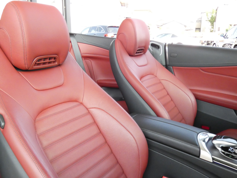 AMG Cクラス C43 4MATIC ｶﾌﾞﾘｵﾚ ﾚｰﾀﾞｰｾｰﾌﾃｨPKG　後期 390ps meｺﾈｸﾄ 社外ｴｸﾞｿﾞｰｽﾄ 赤本革 赤幌 HDDﾅﾋﾞ 地ﾃﾞｼﾞ Appleｶｰﾌﾟﾚｲ ﾍｯﾄﾞｱｯﾌﾟD Burmester ﾏﾙﾁﾋﾞｰﾑLEDﾍｯﾄﾞﾗｲﾄ ｱﾝﾋﾞｴﾝﾄｴｱｱｳﾄﾚｯﾄ　2年保証付