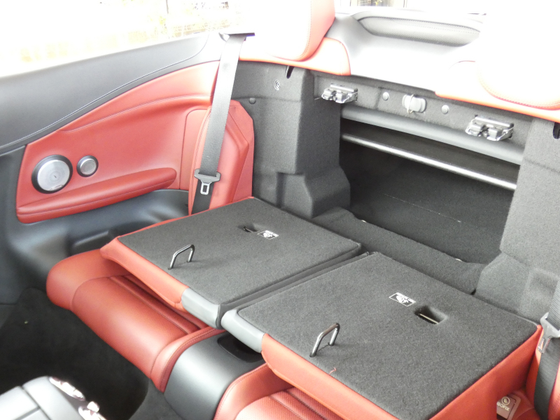 AMG Cクラス C43 4MATIC ｶﾌﾞﾘｵﾚ ﾚｰﾀﾞｰｾｰﾌﾃｨPKG　後期 390ps meｺﾈｸﾄ 社外ｴｸﾞｿﾞｰｽﾄ 赤本革 赤幌 HDDﾅﾋﾞ 地ﾃﾞｼﾞ Appleｶｰﾌﾟﾚｲ ﾍｯﾄﾞｱｯﾌﾟD Burmester ﾏﾙﾁﾋﾞｰﾑLEDﾍｯﾄﾞﾗｲﾄ ｱﾝﾋﾞｴﾝﾄｴｱｱｳﾄﾚｯﾄ　2年保証付