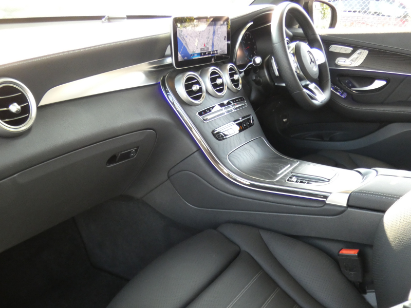 メルセデスベンツ GLC GLC300 4MATIC AMGﾗｲﾝ ﾚｻﾞｰｴｸｽｸﾙｰｼﾌﾞ&ﾚｰﾀﾞｰｾｰﾌﾃｨPKG　後期 1ｵｰﾅｰ meｺﾈｸﾄ 黒本革 ｼｰﾄﾋｰﾀｰ&ﾍﾞﾝﾁﾚｰﾀｰ ﾊﾟﾉﾗﾏSR MBUXﾅﾋﾞTV Aｶｰﾌﾟﾚｲ 360ｶﾒﾗ ﾍｯﾄﾞｱｯﾌﾟD ｴｱﾊﾞﾗﾝｽPKG 前後ﾄﾞﾗﾚｺ AMGｴｱﾛ&20ｲﾝﾁAW　2年保証付