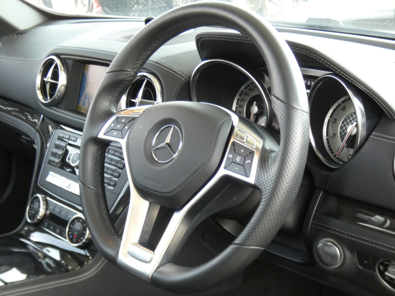 メルセデスベンツ SLクラス SL350  BL-EF AMGｽﾎﾟｰﾂ&ﾚｰﾀﾞｰｾｰﾌﾃｨPKG　ﾏｼﾞｯｸｽｶｲﾙｰﾌ AMGｴｱﾛ&19AW ﾊﾟﾅﾒﾘｶｰﾅｸﾞﾘﾙ ｷｰﾚｽｺﾞｰ 黒本革ｼｰﾄ HDDﾅﾋﾞ 地ﾃﾞｼﾞ Bｶﾒﾗ ﾊﾟｰｸﾄﾛﾆｯｸ ﾄﾞﾗﾚｺ ｵｰﾄﾄﾗﾝｸ ﾏﾙﾁｶﾗｰｱﾝﾋﾞｴﾝﾄ　2年保証付