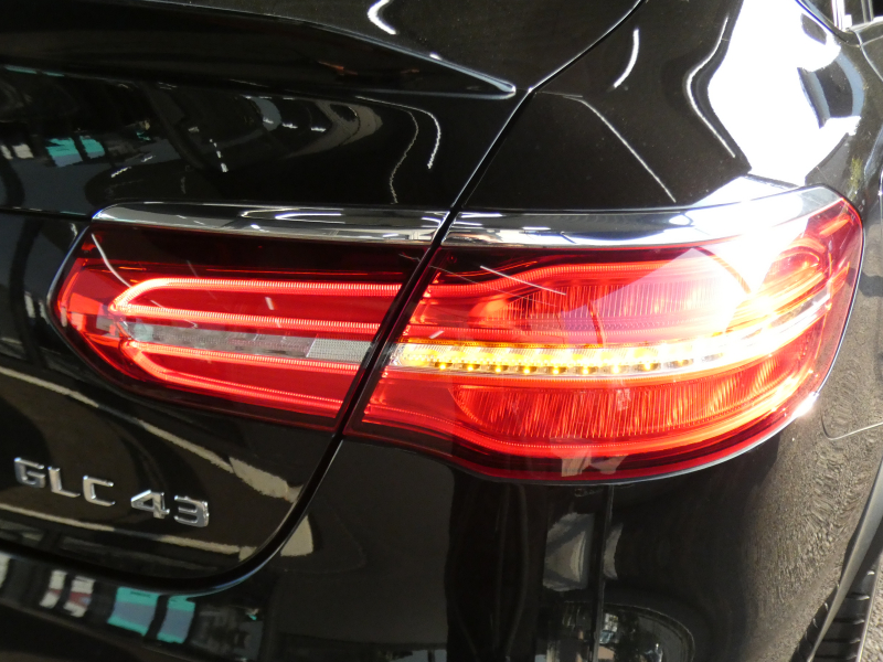 AMG GLCクーペ GLC43 4MATIC ｸｰﾍﾟ ﾚｻﾞｰｴｸｽｸﾙｰｼﾌﾞ&ﾚｰﾀﾞｰｾｰﾌﾃｨPKG　9AT AMGｴｱﾛ&20ｲﾝﾁAW 黒本革ｼｰﾄ/前後ﾋｰﾀｰ ｻﾝﾙｰﾌ HDDﾅﾋﾞTV 360度ｶﾒﾗ Burmester LEDﾍｯﾄﾞﾗｲﾄ ｵｰﾄﾘｱｹﾞｰﾄ/ﾌｯﾄOP ｴｱﾊﾞﾗﾝｽPKG　2年保証付