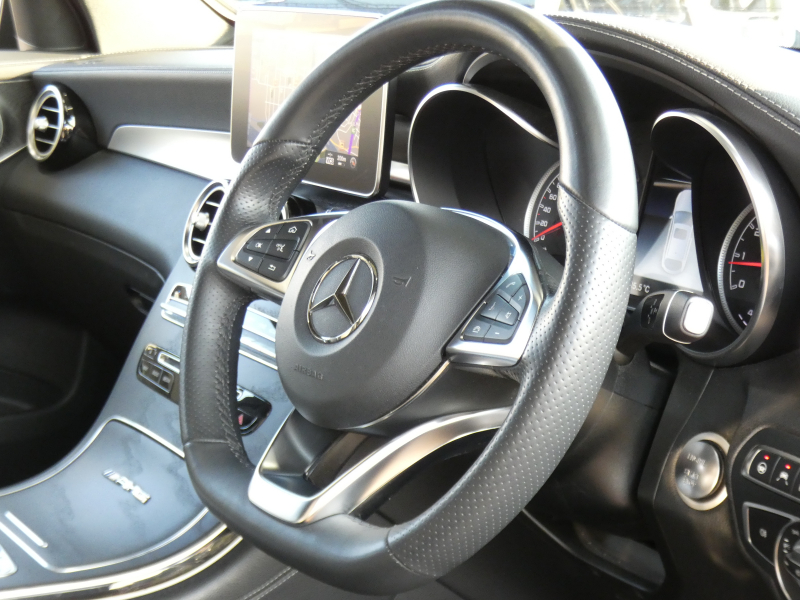 AMG GLCクーペ GLC43 4MATIC ｸｰﾍﾟ ﾚｻﾞｰｴｸｽｸﾙｰｼﾌﾞ&ﾚｰﾀﾞｰｾｰﾌﾃｨPKG　9AT AMGｴｱﾛ&20ｲﾝﾁAW 黒本革ｼｰﾄ/前後ﾋｰﾀｰ ｻﾝﾙｰﾌ HDDﾅﾋﾞTV 360度ｶﾒﾗ Burmester LEDﾍｯﾄﾞﾗｲﾄ ｵｰﾄﾘｱｹﾞｰﾄ/ﾌｯﾄOP ｴｱﾊﾞﾗﾝｽPKG　2年保証付