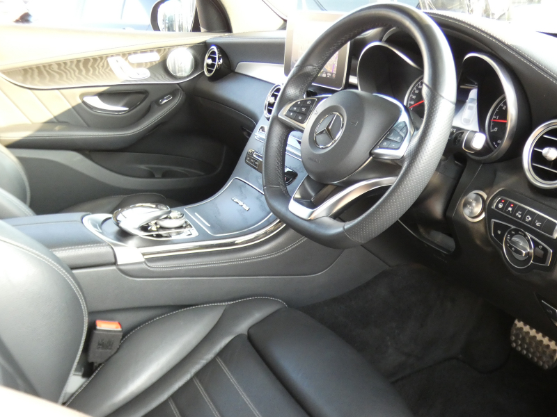 AMG GLCクーペ GLC43 4MATIC ｸｰﾍﾟ ﾚｻﾞｰｴｸｽｸﾙｰｼﾌﾞ&ﾚｰﾀﾞｰｾｰﾌﾃｨPKG　9AT AMGｴｱﾛ&20ｲﾝﾁAW 黒本革ｼｰﾄ/前後ﾋｰﾀｰ ｻﾝﾙｰﾌ HDDﾅﾋﾞTV 360度ｶﾒﾗ Burmester LEDﾍｯﾄﾞﾗｲﾄ ｵｰﾄﾘｱｹﾞｰﾄ/ﾌｯﾄOP ｴｱﾊﾞﾗﾝｽPKG　2年保証付