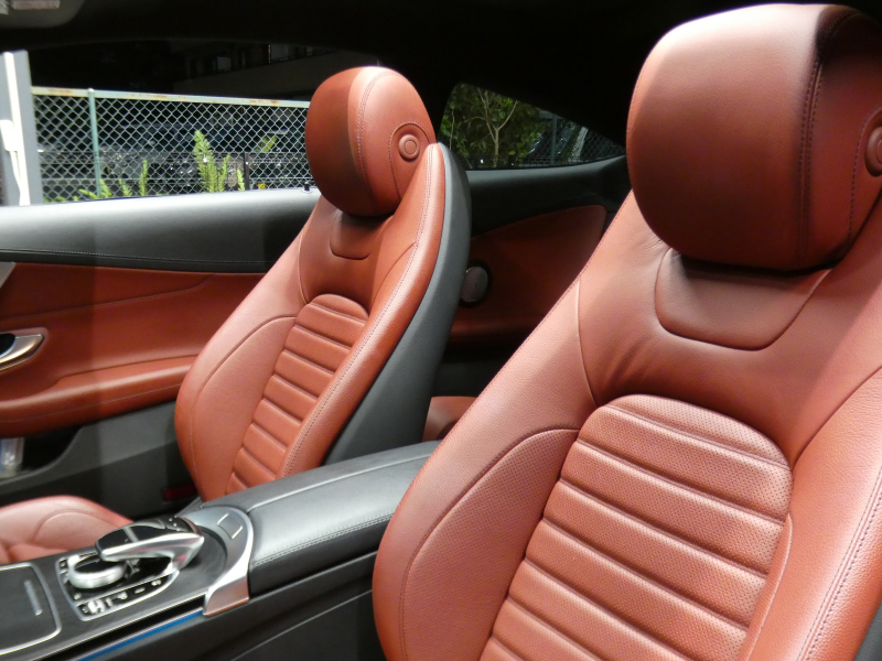 AMG Cクラス C43 4MATIC ｸｰﾍﾟ ﾚｰﾀﾞｰｾｰﾌﾃｨPKG　9速AT AMGｴｱﾛ&19ｲﾝﾁｱﾙﾐ 赤本革 ﾊﾟﾉﾗﾏSR HDDﾅﾋﾞ 地ﾃﾞｼﾞ ﾊﾞｯｸｶﾒﾗ Burmester ﾊﾟﾌｭｰﾑｱﾄﾏｲｻﾞｰ ﾍｯﾄﾞｱｯﾌﾟD 純正ﾄﾞﾗﾚｺ LEDﾍｯﾄﾞﾗｲﾄ/ｱﾀﾞﾌﾟﾃｨﾌﾞHB　2年保証付