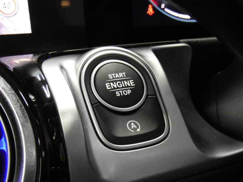 メルセデスベンツ GLB GLB180 AMGﾗｲﾝ ﾚｻﾞｰｴｸｽｸﾙｰｼﾌﾞ&ｱﾄﾞﾊﾞﾝｽﾄﾞPKG　meｺﾈｸﾄ AMGｴｱﾛ&19AW 赤黒革ｼｰﾄ ﾊﾟﾉﾗﾏｻﾝﾙｰﾌ MBUXﾅﾋﾞ 360度ｶﾒﾗ 純正ﾄﾞﾗﾚｺ ｱﾄﾞﾊﾞﾝｽﾄﾞｻｳﾝﾄﾞ ﾍｯﾄﾞｱｯﾌﾟD ﾜｲﾔﾚｽﾁｬｰｼﾞ LEDﾗｲﾄ/ｵｰﾄHB　2年保証付