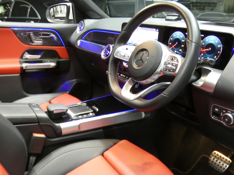 メルセデスベンツ GLB GLB180 AMGﾗｲﾝ ﾚｻﾞｰｴｸｽｸﾙｰｼﾌﾞ&ｱﾄﾞﾊﾞﾝｽﾄﾞPKG　meｺﾈｸﾄ AMGｴｱﾛ&19AW 赤黒革ｼｰﾄ ﾊﾟﾉﾗﾏｻﾝﾙｰﾌ MBUXﾅﾋﾞ 360度ｶﾒﾗ 純正ﾄﾞﾗﾚｺ ｱﾄﾞﾊﾞﾝｽﾄﾞｻｳﾝﾄﾞ ﾍｯﾄﾞｱｯﾌﾟD ﾜｲﾔﾚｽﾁｬｰｼﾞ LEDﾗｲﾄ/ｵｰﾄHB　2年保証付