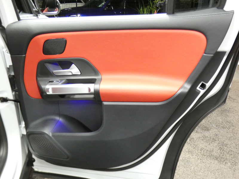 メルセデスベンツ GLB GLB180 AMGﾗｲﾝ ﾚｻﾞｰｴｸｽｸﾙｰｼﾌﾞ&ｱﾄﾞﾊﾞﾝｽﾄﾞPKG　meｺﾈｸﾄ AMGｴｱﾛ&19AW 赤黒革ｼｰﾄ ﾊﾟﾉﾗﾏｻﾝﾙｰﾌ MBUXﾅﾋﾞ 360度ｶﾒﾗ 純正ﾄﾞﾗﾚｺ ｱﾄﾞﾊﾞﾝｽﾄﾞｻｳﾝﾄﾞ ﾍｯﾄﾞｱｯﾌﾟD ﾜｲﾔﾚｽﾁｬｰｼﾞ LEDﾗｲﾄ/ｵｰﾄHB　2年保証付