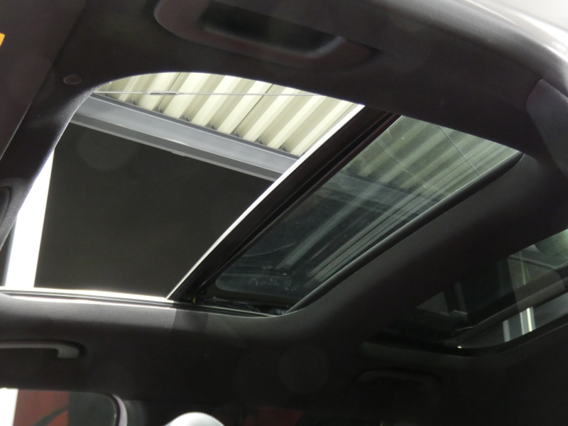 メルセデスベンツ GLB GLB180 AMGﾗｲﾝ ﾚｻﾞｰｴｸｽｸﾙｰｼﾌﾞ&ｱﾄﾞﾊﾞﾝｽﾄﾞPKG　meｺﾈｸﾄ AMGｴｱﾛ&19AW 赤黒革ｼｰﾄ ﾊﾟﾉﾗﾏｻﾝﾙｰﾌ MBUXﾅﾋﾞ 360度ｶﾒﾗ 純正ﾄﾞﾗﾚｺ ｱﾄﾞﾊﾞﾝｽﾄﾞｻｳﾝﾄﾞ ﾍｯﾄﾞｱｯﾌﾟD ﾜｲﾔﾚｽﾁｬｰｼﾞ LEDﾗｲﾄ/ｵｰﾄHB　2年保証付