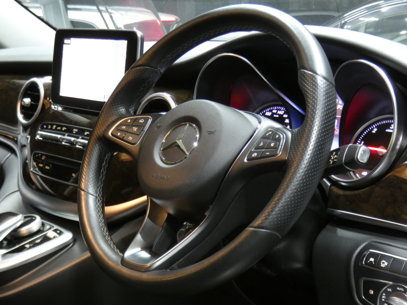 メルセデスベンツ Vクラス V220d ﾏﾙｺﾎﾟｰﾛﾎﾗｲｿﾞﾝ ﾚｰﾀﾞｰｾｰﾌﾃｨPKG　ﾎﾟｯﾌﾟｱｯﾌﾟﾙｰﾌ 最大5名就寝可能 回転式ｼｰﾄ 黒本革/ﾋｰﾀｰ HDDﾅﾋﾞ 地ﾃﾞｼﾞ 360度ｶﾒﾗ 純正ﾄﾞﾗﾚｺ 両側ﾊﾟﾜｰｽﾗｲﾄﾞﾄﾞｱ LEDﾗｲﾄ/ｵｰﾄHB　2年保証付