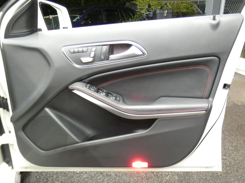 AMG Aクラス A45 4MATIC ﾚｰﾀﾞｰｾｰﾌﾃｨPKG　後期 381ps AMGﾊﾟﾌｫｰﾏﾝｽEX AMGｴｱﾛ&18AW ｷｰﾚｽｺﾞｰ 黒本革ｼｰﾄ/ﾋｰﾀｰ ﾅﾋﾞTV Aｶｰﾌﾟﾚｲ Bｶﾒﾗ ﾀﾞｲﾅﾐｯｸｾﾚｸﾄ LEDﾗｲﾄ ｱﾀﾞﾌﾟﾃｨﾌﾞHB ﾊﾟﾄﾞﾙｼﾌﾄ　2年保証付