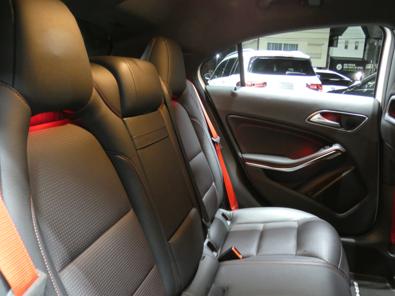 AMG Aクラス A45 4MATIC ﾚｰﾀﾞｰｾｰﾌﾃｨPKG　後期 381ps AMGﾊﾟﾌｫｰﾏﾝｽEX AMGｴｱﾛ&18AW ｷｰﾚｽｺﾞｰ 黒本革ｼｰﾄ/ﾋｰﾀｰ ﾅﾋﾞTV Aｶｰﾌﾟﾚｲ Bｶﾒﾗ ﾀﾞｲﾅﾐｯｸｾﾚｸﾄ LEDﾗｲﾄ ｱﾀﾞﾌﾟﾃｨﾌﾞHB ﾊﾟﾄﾞﾙｼﾌﾄ　2年保証付