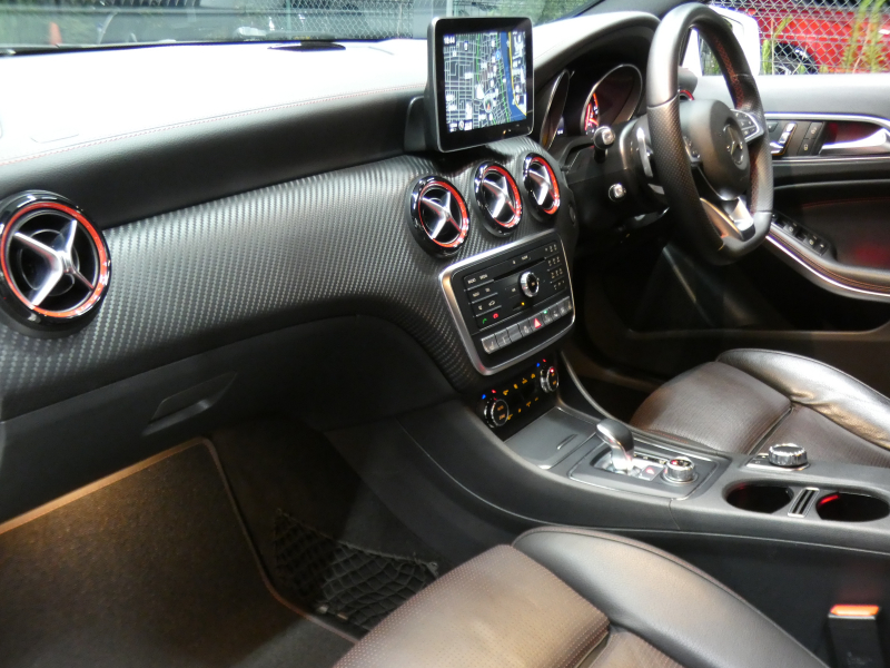 AMG Aクラス A45 4MATIC ﾚｰﾀﾞｰｾｰﾌﾃｨPKG　後期 381ps AMGﾊﾟﾌｫｰﾏﾝｽEX AMGｴｱﾛ&18AW ｷｰﾚｽｺﾞｰ 黒本革ｼｰﾄ/ﾋｰﾀｰ ﾅﾋﾞTV Aｶｰﾌﾟﾚｲ Bｶﾒﾗ ﾀﾞｲﾅﾐｯｸｾﾚｸﾄ LEDﾗｲﾄ ｱﾀﾞﾌﾟﾃｨﾌﾞHB ﾊﾟﾄﾞﾙｼﾌﾄ　2年保証付