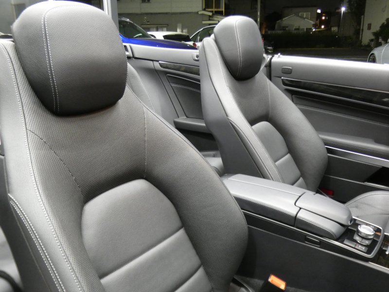 メルセデスベンツ Eクラス E250 ｶﾌﾞﾘｵﾚ AMGｽﾎﾟｰﾂ&ﾚｰﾀﾞｰｾｰﾌﾃｨPKG　後期 ﾌﾞﾗｯｸｿﾌﾄﾄｯﾌﾟ AMGｴｱﾛ&18AW ｷｰﾚｽｺﾞｰ 黒本革/ﾋｰﾀｰ/ﾏﾙﾁｺﾝﾄﾛｰﾙｼｰﾄB ﾅﾋﾞ 地ﾃﾞｼﾞ 360度ｶﾒﾗ ﾄﾞﾗﾚｺ LEDﾍｯﾄﾞﾗｲﾄ/自動ﾊｲﾋﾞｰﾑ　2年保証付