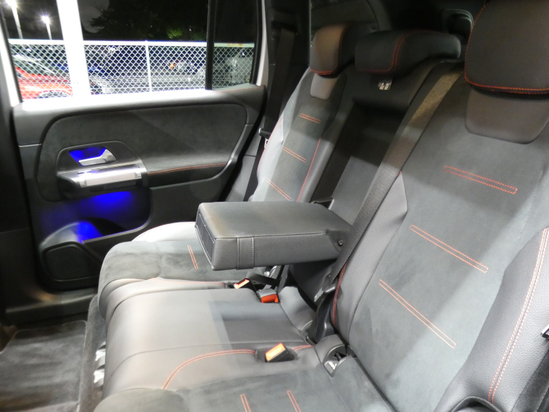 メルセデスベンツ GLB GLB200d 4MATIC AMGﾗｲﾝ ﾅﾋﾞｹﾞｰｼｮﾝ&ﾚｰﾀﾞｰｾｰﾌﾃｨPKG　meｺﾈｸﾄ AMGｴｱﾛ&19AW 黒半革ｼｰﾄ/ﾋｰﾀｰ MBUXﾅﾋﾞ 360度ｶﾒﾗ 前後ﾄﾞﾗﾚｺ ﾀﾞｲﾅﾐｯｸｾﾚｸﾄ ﾊﾟﾄﾞﾙｼﾌﾄ LEDﾍｯﾄﾞﾗｲﾄ/ｵｰﾄHB 7人乗り　2年保証付