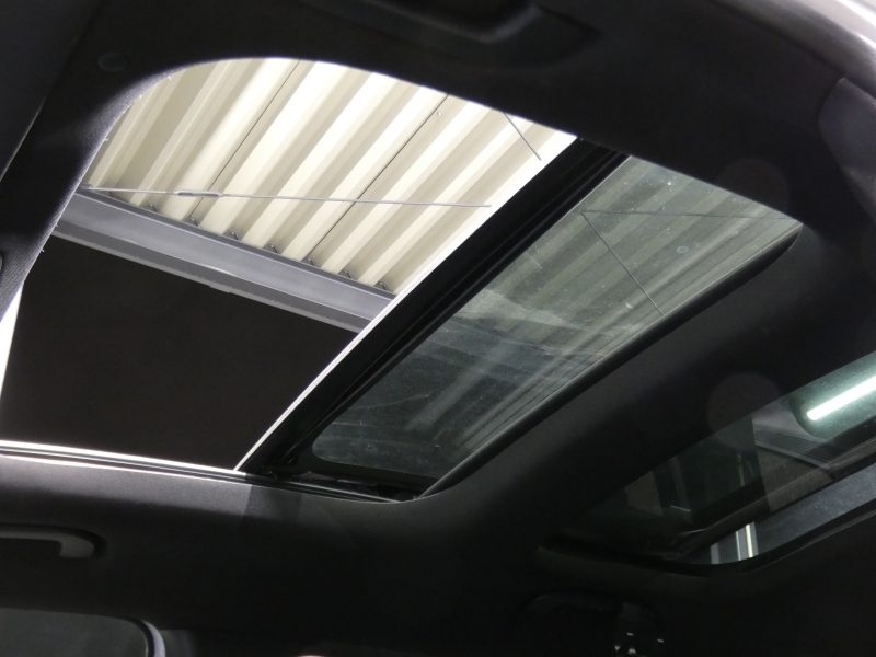 メルセデスベンツ GLB GLB200d 4MATIC AMGﾗｲﾝ ﾅﾋﾞｹﾞｰｼｮﾝ&ﾚｰﾀﾞｰｾｰﾌﾃｨPKG　meｺﾈｸﾄ AMGｴｱﾛ&19AW 黒半革ｼｰﾄ/ﾋｰﾀｰ MBUXﾅﾋﾞ 360度ｶﾒﾗ 前後ﾄﾞﾗﾚｺ ﾀﾞｲﾅﾐｯｸｾﾚｸﾄ ﾊﾟﾄﾞﾙｼﾌﾄ LEDﾍｯﾄﾞﾗｲﾄ/ｵｰﾄHB 7人乗り　2年保証付