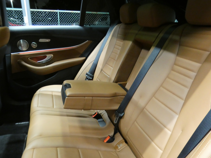 メルセデスベンツ Eクラス E300 ｽﾃｰｼｮﾝﾜｺﾞﾝ ｽﾎﾟｰﾂ ｴｸｽｸﾙｰｼﾌﾞ&ﾚｰﾀﾞｰｾｰﾌﾃｨPKG　後期 1ｵｰﾅｰ meｺﾈｸﾄ ﾌﾞﾗｳﾝﾅｯﾊﾟﾚｻﾞｰ/ﾋｰﾀｰ ﾊﾟﾉﾗﾏｻﾝﾙｰﾌ MBUXﾅﾋﾞ 地ﾃﾞｼﾞ 360度ｶﾒﾗ Burmester ﾍｯﾄﾞｱｯﾌﾟD 前後ﾄﾞﾗﾚｺ ｴｱﾊﾞﾗﾝｽPKG AMGｴｱﾛ&19AW　2年保証付