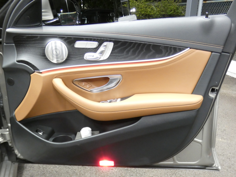 メルセデスベンツ Eクラス E300 ｽﾃｰｼｮﾝﾜｺﾞﾝ ｽﾎﾟｰﾂ ｴｸｽｸﾙｰｼﾌﾞ&ﾚｰﾀﾞｰｾｰﾌﾃｨPKG　後期 1ｵｰﾅｰ meｺﾈｸﾄ ﾌﾞﾗｳﾝﾅｯﾊﾟﾚｻﾞｰ/ﾋｰﾀｰ ﾊﾟﾉﾗﾏｻﾝﾙｰﾌ MBUXﾅﾋﾞ 地ﾃﾞｼﾞ 360度ｶﾒﾗ Burmester ﾍｯﾄﾞｱｯﾌﾟD 前後ﾄﾞﾗﾚｺ ｴｱﾊﾞﾗﾝｽPKG AMGｴｱﾛ&19AW　2年保証付