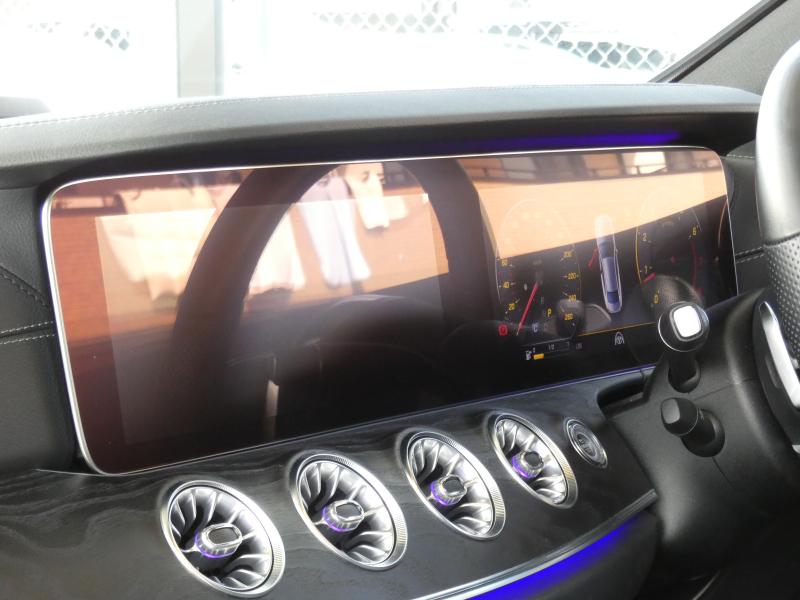 メルセデスベンツ Eクラス E300 ｸｰﾍﾟ ｽﾎﾟｰﾂ ｴｸｽｸﾙｰｼﾌﾞ&ﾚｰﾀﾞｰｾｰﾌﾃｨPKG　245ps AMGｴｱﾛ MAVERICK20ｲﾝﾁAW ｷｰﾚｽｺﾞｰ ﾅｯﾊﾟ黒革 ﾍﾞﾝﾁﾚｰﾀｰ&ﾏｯｻｰｼﾞ ﾊﾟﾉﾗﾏｻﾝﾙｰﾌ ﾅﾋﾞTV 360ｶﾒﾗ Aｶｰﾌﾟﾚｲ Burmester ﾍｯﾄﾞｱｯﾌﾟD ｴｱﾊﾞﾗﾝｽPKG ｵｰﾄﾄﾗﾝｸ　2年保証付