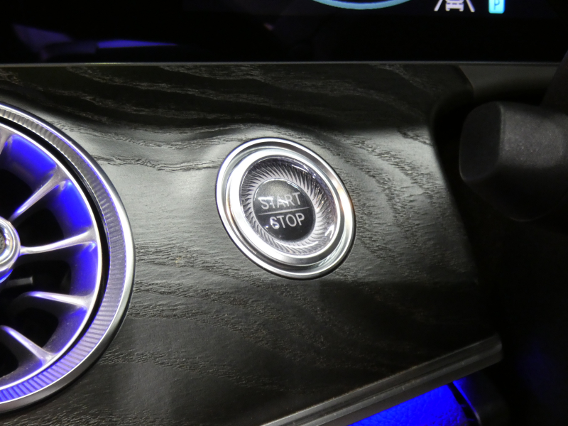 メルセデスベンツ Eクラス E200 ｶﾌﾞﾘｵﾚ ｽﾎﾟｰﾂ ﾚｻﾞｰ&ﾚｰﾀﾞｰｾｰﾌﾃｨPKG　後期 1ｵｰﾅｰ BSG搭載 meｺﾈｸﾄ AMGｴｱﾛ&19AW ﾌﾞﾗｯｸ幌 ﾌﾞﾗｯｸ革 ﾋｰﾀｰ&ｴｱｽｶｰﾌ MBUXﾅﾋﾞ 地ﾃﾞｼﾞ Aｶｰﾌﾟﾚｲ 360ｶﾒﾗ ﾄﾞﾗﾚｺ ﾍｯﾄﾞｱｯﾌﾟD Burmester ｴｱﾊﾞﾗﾝｽPKG　2年保証付