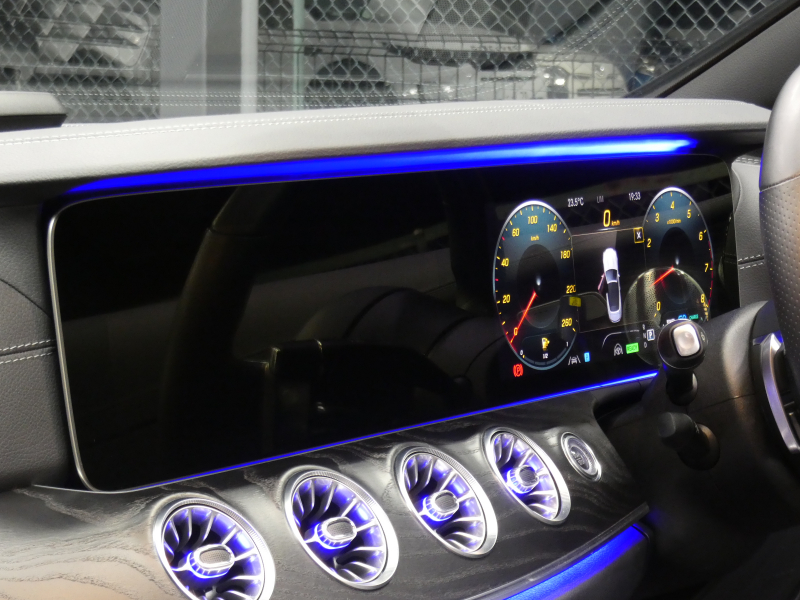 メルセデスベンツ Eクラス E200 ｶﾌﾞﾘｵﾚ ｽﾎﾟｰﾂ ﾚｻﾞｰ&ﾚｰﾀﾞｰｾｰﾌﾃｨPKG　後期 1ｵｰﾅｰ BSG搭載 meｺﾈｸﾄ AMGｴｱﾛ&19AW ﾌﾞﾗｯｸ幌 ﾌﾞﾗｯｸ革 ﾋｰﾀｰ&ｴｱｽｶｰﾌ MBUXﾅﾋﾞ 地ﾃﾞｼﾞ Aｶｰﾌﾟﾚｲ 360ｶﾒﾗ ﾄﾞﾗﾚｺ ﾍｯﾄﾞｱｯﾌﾟD Burmester ｴｱﾊﾞﾗﾝｽPKG　2年保証付