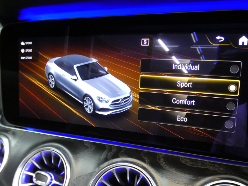 メルセデスベンツ Eクラス E200 ｶﾌﾞﾘｵﾚ ｽﾎﾟｰﾂ ﾚｻﾞｰ&ﾚｰﾀﾞｰｾｰﾌﾃｨPKG　後期 1ｵｰﾅｰ BSG搭載 meｺﾈｸﾄ AMGｴｱﾛ&19AW ﾌﾞﾗｯｸ幌 ﾌﾞﾗｯｸ革 ﾋｰﾀｰ&ｴｱｽｶｰﾌ MBUXﾅﾋﾞ 地ﾃﾞｼﾞ Aｶｰﾌﾟﾚｲ 360ｶﾒﾗ ﾄﾞﾗﾚｺ ﾍｯﾄﾞｱｯﾌﾟD Burmester ｴｱﾊﾞﾗﾝｽPKG　2年保証付