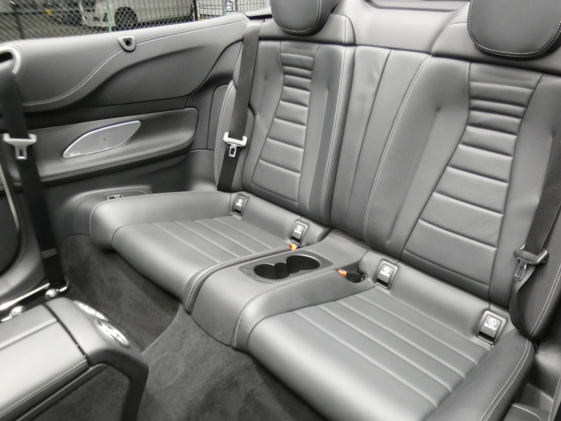 メルセデスベンツ Eクラス E200 ｶﾌﾞﾘｵﾚ ｽﾎﾟｰﾂ ﾚｻﾞｰ&ﾚｰﾀﾞｰｾｰﾌﾃｨPKG　後期 1ｵｰﾅｰ BSG搭載 meｺﾈｸﾄ AMGｴｱﾛ&19AW ﾌﾞﾗｯｸ幌 ﾌﾞﾗｯｸ革 ﾋｰﾀｰ&ｴｱｽｶｰﾌ MBUXﾅﾋﾞ 地ﾃﾞｼﾞ Aｶｰﾌﾟﾚｲ 360ｶﾒﾗ ﾄﾞﾗﾚｺ ﾍｯﾄﾞｱｯﾌﾟD Burmester ｴｱﾊﾞﾗﾝｽPKG　2年保証付