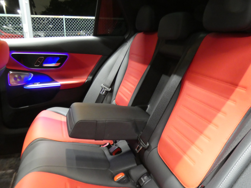 AMG Cクラス C43 4MATIC ｽﾃｰｼｮﾝﾜｺﾞﾝ AMGﾅｲﾄ&ﾚｰﾀﾞｰｾｰﾌﾃｨPKG　BSG搭載 現行型 AMGｴｱﾛ&19AW ﾊﾟﾌｫｰﾏﾝｽｻｳﾝﾄﾞ ﾘｱｱｸｽﾙｽﾃｱﾘﾝｸﾞ 赤黒革ｼｰﾄ/ﾋｰﾀｰ/ﾍﾞﾝﾁﾚｰﾀｰ ﾊﾟﾉﾗﾏSR MBUXﾅﾋﾞ 地ﾃﾞｼﾞ 360ｶﾒﾗ Burmester HUD DIGITALﾗｲﾄ　2年保証付