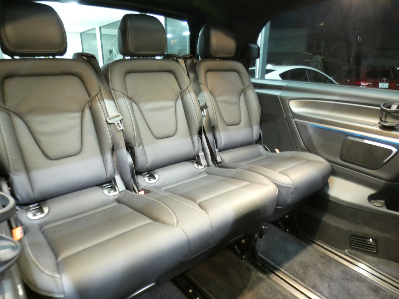 メルセデスベンツ Vクラス V220d ｱﾊﾞﾝｷﾞｬﾙﾄﾞ ﾛﾝｸﾞ AMGﾗｲﾝ ｴｸｽｸﾙｰｼﾌﾞｼｰﾄ&ﾚｰﾀﾞｰｾｰﾌﾃｨPKG　後期 9速AT 2,000ccE/G AMGｴｱﾛ&19AW 黒革ｼｰﾄ ﾊﾟﾉﾗﾏSR ｴｸｽｸﾙｰｼﾌﾞｼｰﾄ/ﾍﾞﾝﾁﾚｰﾀｰ/ﾏｯｻｰｼﾞ MBUXﾅﾋﾞTV 360度ｶﾒﾗ ﾘｱ左右ﾓﾆﾀｰ Burmester ﾊﾟﾜｰｽﾗｲﾄﾞﾄﾞｱ　2年保証付