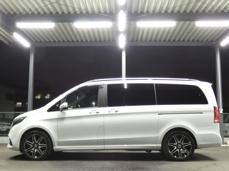 メルセデスベンツ Vクラス V220d ｱﾊﾞﾝｷﾞｬﾙﾄﾞ ﾛﾝｸﾞ AMGﾗｲﾝ ｴｸｽｸﾙｰｼﾌﾞｼｰﾄ&ﾚｰﾀﾞｰｾｰﾌﾃｨPKG　後期 9速AT 2,000ccE/G AMGｴｱﾛ&19AW 黒革ｼｰﾄ ﾊﾟﾉﾗﾏSR ｴｸｽｸﾙｰｼﾌﾞｼｰﾄ/ﾍﾞﾝﾁﾚｰﾀｰ/ﾏｯｻｰｼﾞ MBUXﾅﾋﾞTV 360度ｶﾒﾗ ﾘｱ左右ﾓﾆﾀｰ Burmester ﾊﾟﾜｰｽﾗｲﾄﾞﾄﾞｱ　2年保証付