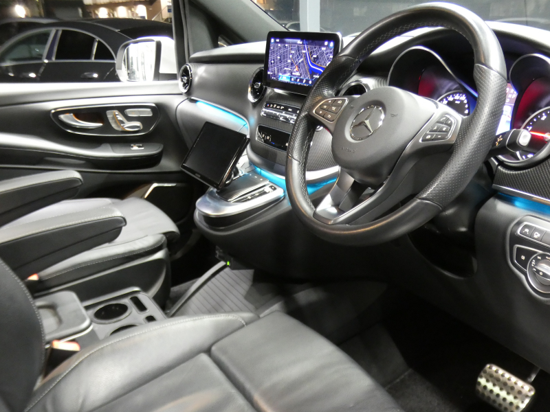 メルセデスベンツ Vクラス V220d ｱﾊﾞﾝｷﾞｬﾙﾄﾞ ﾛﾝｸﾞ AMGﾗｲﾝ ｴｸｽｸﾙｰｼﾌﾞｼｰﾄ&ﾚｰﾀﾞｰｾｰﾌﾃｨPKG　後期 9速AT 2,000ccE/G AMGｴｱﾛ&19AW 黒革ｼｰﾄ ﾊﾟﾉﾗﾏSR ｴｸｽｸﾙｰｼﾌﾞｼｰﾄ/ﾍﾞﾝﾁﾚｰﾀｰ/ﾏｯｻｰｼﾞ MBUXﾅﾋﾞTV 360度ｶﾒﾗ ﾘｱ左右ﾓﾆﾀｰ Burmester ﾊﾟﾜｰｽﾗｲﾄﾞﾄﾞｱ　2年保証付