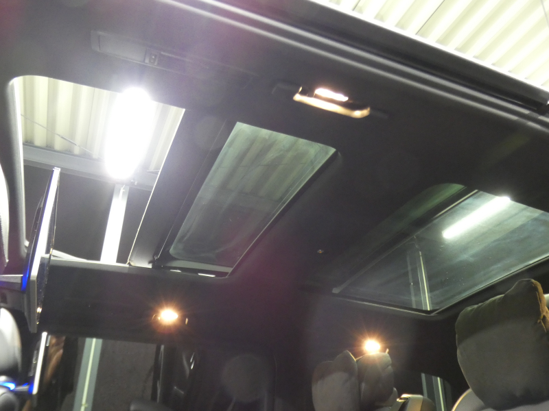 メルセデスベンツ Vクラス V220d ｱﾊﾞﾝｷﾞｬﾙﾄﾞ ﾛﾝｸﾞ AMGﾗｲﾝ ｴｸｽｸﾙｰｼﾌﾞｼｰﾄ&ﾚｰﾀﾞｰｾｰﾌﾃｨPKG　後期 9速AT 2,000ccE/G AMGｴｱﾛ&19AW 黒革ｼｰﾄ ﾊﾟﾉﾗﾏSR ｴｸｽｸﾙｰｼﾌﾞｼｰﾄ/ﾍﾞﾝﾁﾚｰﾀｰ/ﾏｯｻｰｼﾞ MBUXﾅﾋﾞTV 360度ｶﾒﾗ ﾘｱ左右ﾓﾆﾀｰ Burmester ﾊﾟﾜｰｽﾗｲﾄﾞﾄﾞｱ　2年保証付