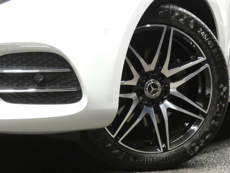 メルセデスベンツ Vクラス V220d ｱﾊﾞﾝｷﾞｬﾙﾄﾞ ﾛﾝｸﾞ AMGﾗｲﾝ ｴｸｽｸﾙｰｼﾌﾞｼｰﾄ&ﾚｰﾀﾞｰｾｰﾌﾃｨPKG　後期 9速AT 2,000ccE/G AMGｴｱﾛ&19AW 黒革ｼｰﾄ ﾊﾟﾉﾗﾏSR ｴｸｽｸﾙｰｼﾌﾞｼｰﾄ/ﾍﾞﾝﾁﾚｰﾀｰ/ﾏｯｻｰｼﾞ MBUXﾅﾋﾞTV 360度ｶﾒﾗ ﾘｱ左右ﾓﾆﾀｰ Burmester ﾊﾟﾜｰｽﾗｲﾄﾞﾄﾞｱ　2年保証付