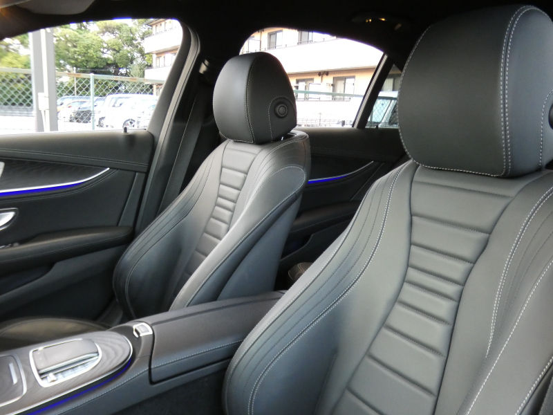 メルセデスベンツ Eクラス E200 ｽﾎﾟｰﾂ AMGﾗｲﾝｲﾝﾃﾘｱ&ｴｸｽｸﾙｰｼﾌﾞ&ﾚｰﾀﾞｰｾｰﾌﾃｨPKG　後期 1ｵｰﾅｰ BSG搭載 AMGｴｱﾛ&19AW ﾅｯﾊﾟ革/前後ﾋｰﾀｰ MBUXﾅﾋﾞ 地ﾃﾞｼﾞ AppleCarPlay 360度ｶﾒﾗ Burmester ﾍｯﾄﾞｱｯﾌﾟD ｵｰﾄﾄﾗﾝｸ　2年保証付