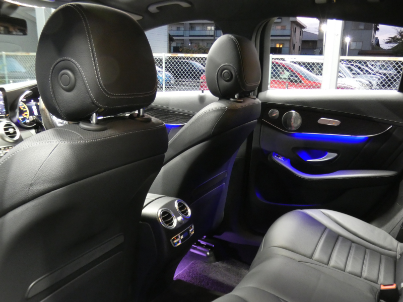 AMG GLCクーペ GLC43 4MATIC ｸｰﾍﾟ ﾚｻﾞｰｴｸｽｸﾙｰｼﾌﾞ&ﾚｰﾀﾞｰｾｰﾌﾃｨPKG　後期 390ps meｺﾈｸﾄ 黒革/ﾍﾞﾝﾁﾚｰﾀｰ ｻﾝﾙｰﾌ MBUXﾅﾋﾞ 地ﾃﾞｼﾞ 360ｶﾒﾗ ﾍｯﾄﾞｱｯﾌﾟD Burmester ｴｱﾊﾞﾗﾝｽPKG 前後ﾄﾞﾗﾚｺ LEDﾍｯﾄﾞﾗｲﾄ AMGｴｱﾛ/20ｲﾝﾁAW　2年保証付