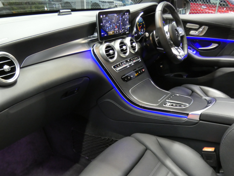 AMG GLCクーペ GLC43 4MATIC ｸｰﾍﾟ ﾚｻﾞｰｴｸｽｸﾙｰｼﾌﾞ&ﾚｰﾀﾞｰｾｰﾌﾃｨPKG　後期 390ps meｺﾈｸﾄ 黒革/ﾍﾞﾝﾁﾚｰﾀｰ ｻﾝﾙｰﾌ MBUXﾅﾋﾞ 地ﾃﾞｼﾞ 360ｶﾒﾗ ﾍｯﾄﾞｱｯﾌﾟD Burmester ｴｱﾊﾞﾗﾝｽPKG 前後ﾄﾞﾗﾚｺ LEDﾍｯﾄﾞﾗｲﾄ AMGｴｱﾛ/20ｲﾝﾁAW　2年保証付