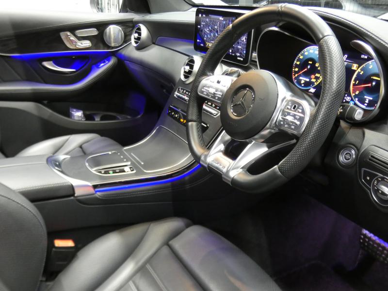 AMG GLCクーペ GLC43 4MATIC ｸｰﾍﾟ ﾚｻﾞｰｴｸｽｸﾙｰｼﾌﾞ&ﾚｰﾀﾞｰｾｰﾌﾃｨPKG　後期 390ps meｺﾈｸﾄ 黒革/ﾍﾞﾝﾁﾚｰﾀｰ ｻﾝﾙｰﾌ MBUXﾅﾋﾞ 地ﾃﾞｼﾞ 360ｶﾒﾗ ﾍｯﾄﾞｱｯﾌﾟD Burmester ｴｱﾊﾞﾗﾝｽPKG 前後ﾄﾞﾗﾚｺ LEDﾍｯﾄﾞﾗｲﾄ AMGｴｱﾛ/20ｲﾝﾁAW　2年保証付