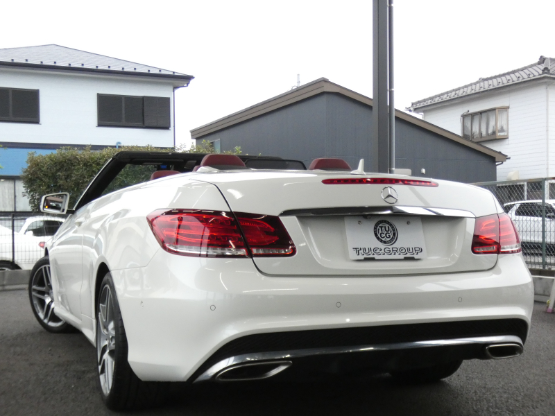 メルセデスベンツ Eクラス E250 ｶﾌﾞﾘｵﾚ AMGｽﾎﾟｰﾂ&ｺﾝﾌｫｰﾄ&ﾚｰﾀﾞｰｾｰﾌﾃｨPKG　後期 ﾀﾞｰｸﾚｯﾄﾞｿﾌﾄﾄｯﾌﾟ AMGｴｱﾛ&18AW ｷｰﾚｽｺﾞｰ 赤本革/ｴｱｽｶｰﾌ/ﾋｰﾀｰ/ﾏﾙﾁｺﾝﾄﾛｰﾙｼｰﾄB ﾅﾋﾞ 地ﾃﾞｼﾞ 360度ｶﾒﾗ ﾄﾞﾗﾚｺ LEDﾍｯﾄﾞﾗｲﾄ/自動ﾊｲﾋﾞｰﾑ　2年保証付