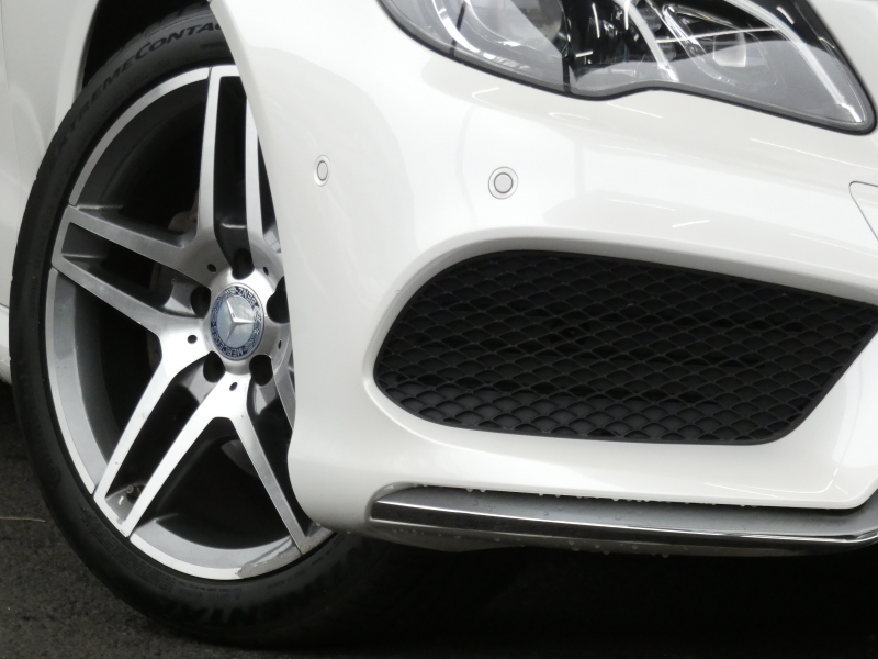 メルセデスベンツ Eクラス E250 ｶﾌﾞﾘｵﾚ AMGｽﾎﾟｰﾂ&ｺﾝﾌｫｰﾄ&ﾚｰﾀﾞｰｾｰﾌﾃｨPKG　後期 ﾀﾞｰｸﾚｯﾄﾞｿﾌﾄﾄｯﾌﾟ AMGｴｱﾛ&18AW ｷｰﾚｽｺﾞｰ 赤本革/ｴｱｽｶｰﾌ/ﾋｰﾀｰ/ﾏﾙﾁｺﾝﾄﾛｰﾙｼｰﾄB ﾅﾋﾞ 地ﾃﾞｼﾞ 360度ｶﾒﾗ ﾄﾞﾗﾚｺ LEDﾍｯﾄﾞﾗｲﾄ/自動ﾊｲﾋﾞｰﾑ　2年保証付