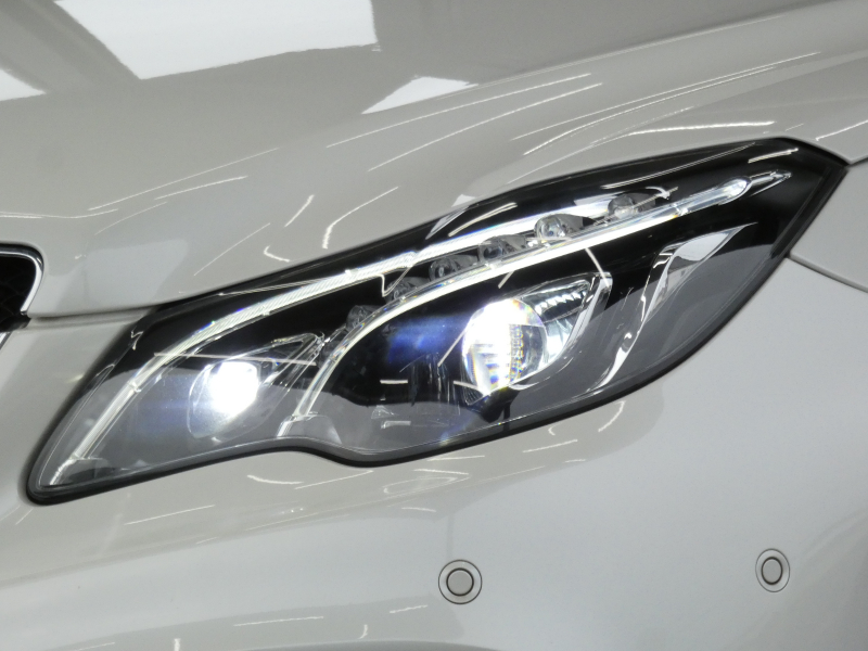 メルセデスベンツ Eクラス E250 ｶﾌﾞﾘｵﾚ AMGｽﾎﾟｰﾂ&ｺﾝﾌｫｰﾄ&ﾚｰﾀﾞｰｾｰﾌﾃｨPKG　後期 ﾀﾞｰｸﾚｯﾄﾞｿﾌﾄﾄｯﾌﾟ AMGｴｱﾛ&18AW ｷｰﾚｽｺﾞｰ 赤本革/ｴｱｽｶｰﾌ/ﾋｰﾀｰ/ﾏﾙﾁｺﾝﾄﾛｰﾙｼｰﾄB ﾅﾋﾞ 地ﾃﾞｼﾞ 360度ｶﾒﾗ ﾄﾞﾗﾚｺ LEDﾍｯﾄﾞﾗｲﾄ/自動ﾊｲﾋﾞｰﾑ　2年保証付