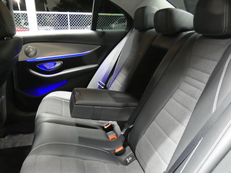 メルセデスベンツ Eクラス E200 4MATIC ｱﾊﾞﾝｷﾞｬﾙﾄﾞ ﾚｰﾀﾞｰｾｰﾌﾃｨPKG　ﾊﾟﾅﾒﾘｶｰﾅｸﾞﾘﾙ ｷｰﾚｽｺﾞｰ 黒半革ｼｰﾄ/ﾋｰﾀｰ HDDﾅﾋﾞ 地ﾃﾞｼﾞ 360度ｶﾒﾗ AppleCarPlay 前後ﾄﾞﾗﾚｺ ﾀﾞｲﾅﾐｯｸｾﾚｸﾄ ﾊﾟﾄﾞﾙｼﾌﾄ LEDﾍｯﾄﾞﾗｲﾄ 純正17ｲﾝﾁAW　2年保証付