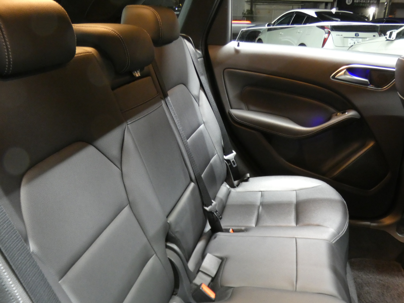 メルセデスベンツ Bクラス B180 ﾍﾞｰｼｯｸ&ﾌﾟﾚﾐｱﾑ&ﾚｰﾀﾞｰｾｰﾌﾃｨPKG　後期 ｷｰﾚｽｺﾞｰ 黒革ｼｰﾄ/ﾋｰﾀｰ ﾊﾟﾉﾗﾏｻﾝﾙｰﾌ HDDﾅﾋﾞ 地ﾃﾞｼﾞ AppleCarPlay Bｶﾒﾗ harman/kardon ﾊﾟﾄﾞﾙｼﾌﾄ LEDﾍｯﾄﾞﾗｲﾄ/ｵｰﾄHB ｱﾝﾋﾞｴﾝﾄﾗｲﾄ　2年保証付