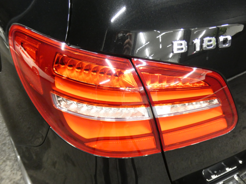 メルセデスベンツ Bクラス B180 ﾍﾞｰｼｯｸ&ﾌﾟﾚﾐｱﾑ&ﾚｰﾀﾞｰｾｰﾌﾃｨPKG　後期 ｷｰﾚｽｺﾞｰ 黒革ｼｰﾄ/ﾋｰﾀｰ ﾊﾟﾉﾗﾏｻﾝﾙｰﾌ HDDﾅﾋﾞ 地ﾃﾞｼﾞ AppleCarPlay Bｶﾒﾗ harman/kardon ﾊﾟﾄﾞﾙｼﾌﾄ LEDﾍｯﾄﾞﾗｲﾄ/ｵｰﾄHB ｱﾝﾋﾞｴﾝﾄﾗｲﾄ　2年保証付