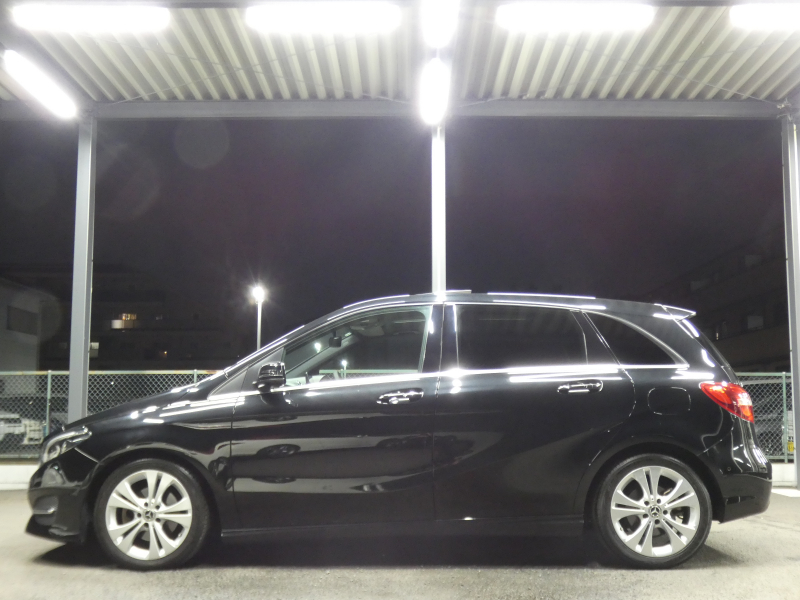 メルセデスベンツ Bクラス B180 ﾍﾞｰｼｯｸ&ﾌﾟﾚﾐｱﾑ&ﾚｰﾀﾞｰｾｰﾌﾃｨPKG　後期 ｷｰﾚｽｺﾞｰ 黒革ｼｰﾄ/ﾋｰﾀｰ ﾊﾟﾉﾗﾏｻﾝﾙｰﾌ HDDﾅﾋﾞ 地ﾃﾞｼﾞ AppleCarPlay Bｶﾒﾗ harman/kardon ﾊﾟﾄﾞﾙｼﾌﾄ LEDﾍｯﾄﾞﾗｲﾄ/ｵｰﾄHB ｱﾝﾋﾞｴﾝﾄﾗｲﾄ　2年保証付