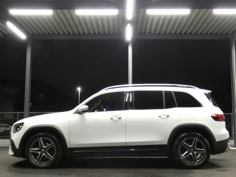 メルセデスベンツ GLB GLB200d AMGﾗｲﾝ ﾚｻﾞｰｴｸｽｸﾙｰｼﾌﾞ&ｱﾄﾞﾊﾞﾝｽﾄﾞPKG　meｺﾈｸﾄ AMGｴｱﾛ&19AW 赤黒革ｼｰﾄ ﾊﾟﾉﾗﾏｻﾝﾙｰﾌ MBUXﾅﾋﾞ 360度ｶﾒﾗ 前後ﾄﾞﾗﾚｺ ｱﾄﾞﾊﾞﾝｽﾄﾞｻｳﾝﾄﾞ ﾍｯﾄﾞｱｯﾌﾟD ﾜｲﾔﾚｽﾁｬｰｼﾞ LEDﾗｲﾄ/ｵｰﾄHB　2年保証付