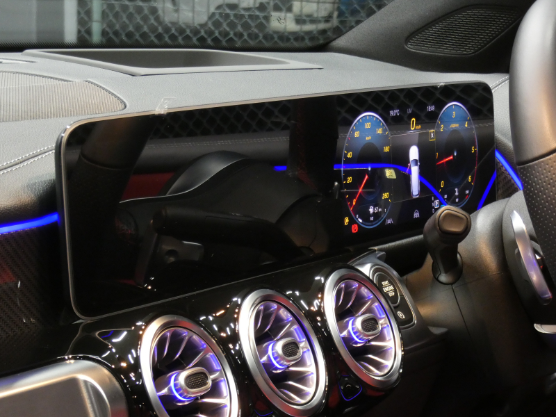 メルセデスベンツ GLB GLB200d AMGﾗｲﾝ ﾚｻﾞｰｴｸｽｸﾙｰｼﾌﾞ&ｱﾄﾞﾊﾞﾝｽﾄﾞPKG　meｺﾈｸﾄ AMGｴｱﾛ&19AW 赤黒革ｼｰﾄ ﾊﾟﾉﾗﾏｻﾝﾙｰﾌ MBUXﾅﾋﾞ 360度ｶﾒﾗ 前後ﾄﾞﾗﾚｺ ｱﾄﾞﾊﾞﾝｽﾄﾞｻｳﾝﾄﾞ ﾍｯﾄﾞｱｯﾌﾟD ﾜｲﾔﾚｽﾁｬｰｼﾞ LEDﾗｲﾄ/ｵｰﾄHB　2年保証付