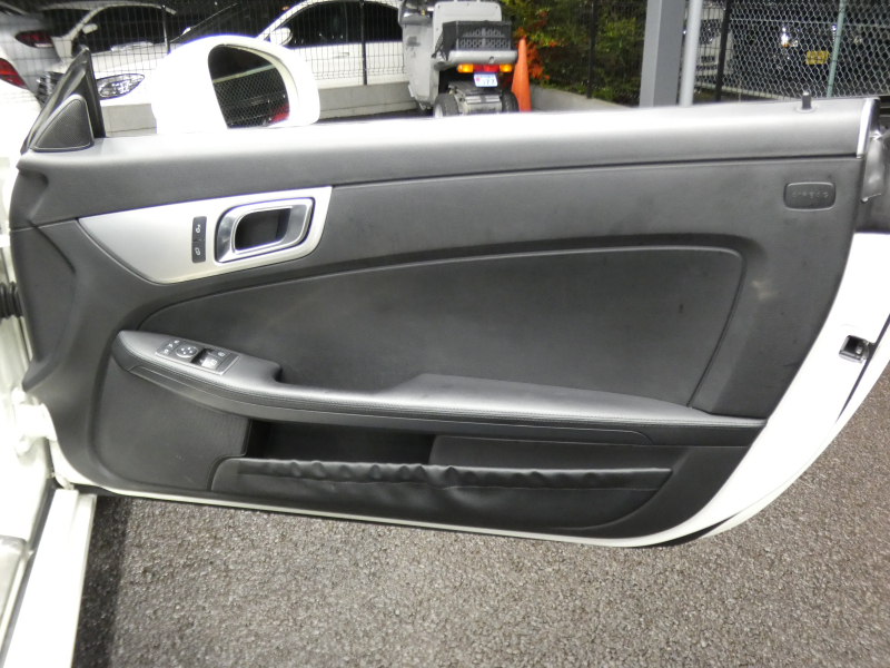 メルセデスベンツ SLKクラス SLK200 BL-EF ｽﾎﾟｰﾂ　WORK17ｲﾝﾁAW 黒本革ｼｰﾄ/ﾋｰﾀｰ/ｴｱｽｶｰﾌ HDDﾅﾋﾞ 地ﾃﾞｼﾞ ﾊﾞｯｸｶﾒﾗ 純正ﾄﾞﾗﾚｺ ﾊﾟﾄﾞﾙｼﾌﾄ ｷｾﾉﾝﾗｲﾄ/ｲﾝﾃﾘｼﾞｪﾝﾄﾗｲﾄ　2年保証付